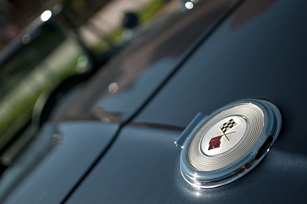 Chevrolet Corvette Sting Ray (1964) - schön gestalteter und integrierter Tankdeckel