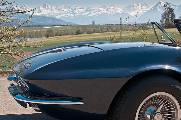 Chevrolet Corvette Sting Ray (1964) - wunderschöne Linenführung im Heckbereich