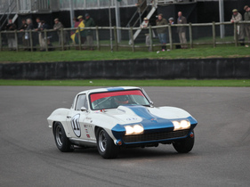 Chevrolet Corvette Sting Ray (1965) - Royal Automobile Club TT Celebration am Goodwood Revival 2013