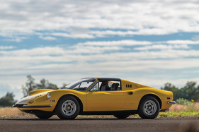 Chevrolet Corvette Sting Ray 427:450 Convertible (1966) - offered as lot 115 at the RM/Sotheby's auction in Arizona on January 16/17, 2020