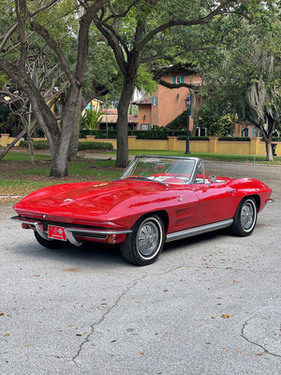 Chevrolet Corvette Sting Ray Convertible (1964) - as lot 1054 at the RM/Sotheby's Fort Lauderdale auction from March 25 to 26, 2022