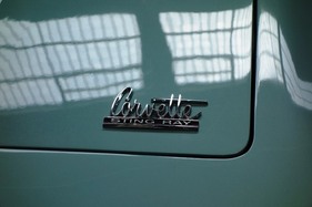 Chevrolet Corvette Sting Ray Convertible (1966) – Sonderausstellung "Chevrolet Corvette – A Legend Turns 70" in der Autoworld Brüssel (1966)