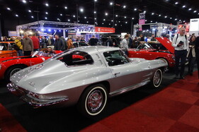 Chevrolet Corvette Sting Ray Sport Coupe (1963) bereits verkauft – Classic Car Show Maastricht 2023