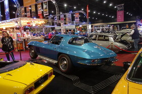 Chevrolet Corvette Sting Ray Sport Coupe (1966) für 129'950 € – Classic Car Show Maastricht 2023