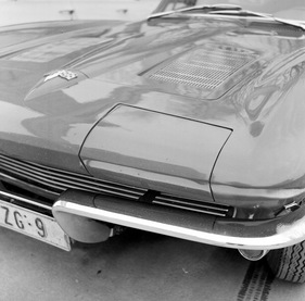 Chevrolet Corvette Stingray (1963) - Klappscheinwerfer geschlossen