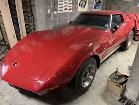 Chevrolet Corvette Stingray (1973) - als Lot 072 angeboten an der Artcurial Sur les Champs Versteigerung am 22. Oktober 2023 (1973)