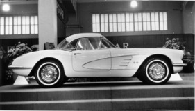 Chevrolet Corvette - der kleinste amerikanische Wagen ist zugleich der Schnellste - Genfer Autosmobilsalon 1959