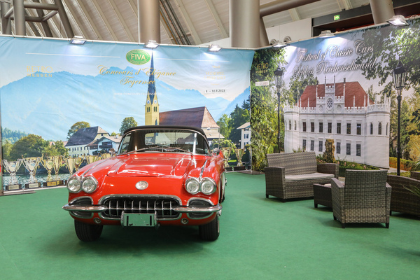 Image: Chevrolet Corvette promotes the concours events of the retro trade fairs - Retro Classics Stuttgart 2023