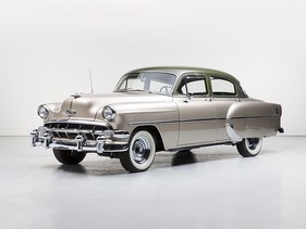 Chevrolet DeLuxe Sedan (1954) - als Lot 04 an der Versteigerung 245 "US Cars" von auctionata am 30. Mai 2015
