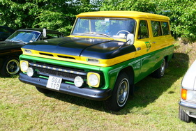 Chevrolet-Halbtonner der C/K-Serie, weit angereist aus Schweden – Bockhorner Oldtimermarkt 2025