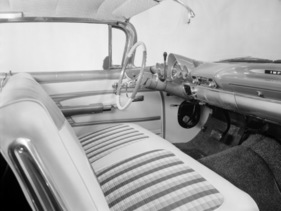 Chevrolet Impala (1959) - Cockpit ohne Bandtacho