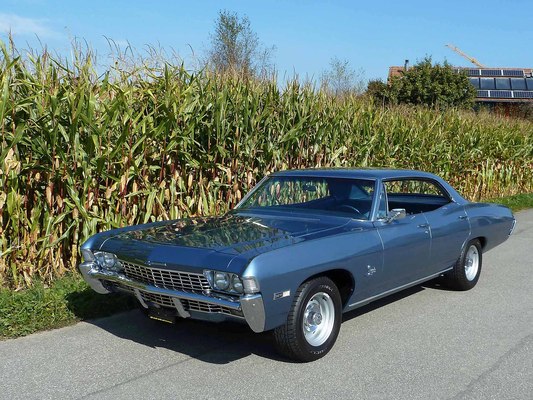 Chevrolet Impala 327 Sedan (1968) - als Lot 045 am 25. April 2015 an der Versteigerung der Oldtimer Galerie in Toffen