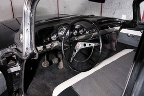 Chevrolet Impala 4 Door Sedan (1960) - als Lot 37 angeboten an der Artcurial "On the Road" Versteigerung am 9. Oktober 2016