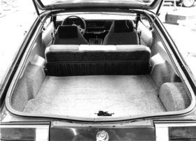 Chevrolet Monza Spider (1976) - verwandelbarer Innenraum - Genfer Autosalon 1976