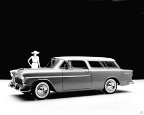 Chevrolet Nomad (1955) - Serienversion, es blieb bei drei Türen, aber die Basis war der Standard-Chevrolet