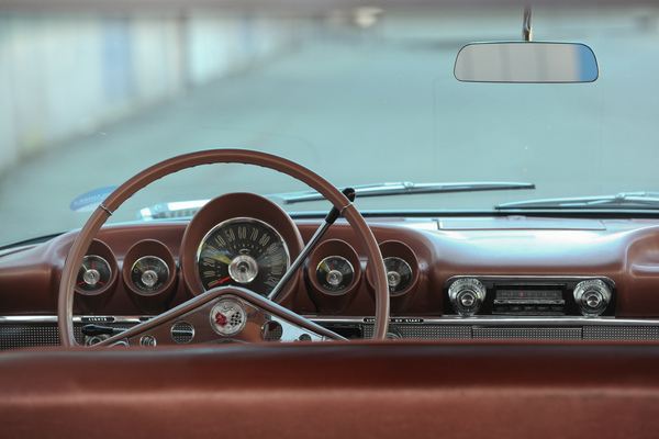 Chevrolet Nomad (1960) - Cockpit im Stil der Zeit