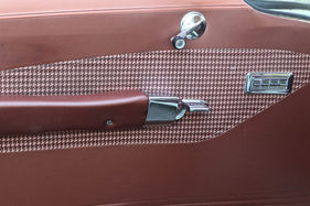 Chevrolet Nomad (1960) - die Fensterkurbel ist für das Dreiecksfenster zuständig