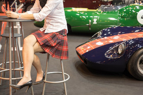 Chevron B12 (1968) - hier passt alles auf dem Fiskens Stand - an der Rétromobile Paris 2014