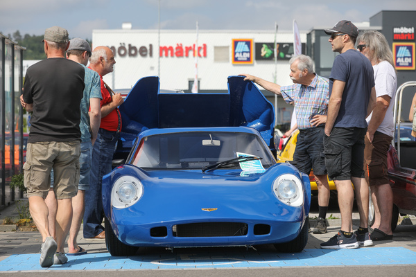 Chevron B8 (1968) - mit BMW-Mittelmotor mit 2 Litern Hubraum - Fantastic Plastic Rickenbach 2023