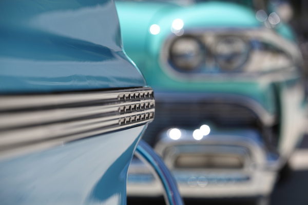 Chrom und Styling-Akzente bei den Amerikanern - Versteigerung Oldtimer Galerie auf dem Dolder am 16. Juni 2018