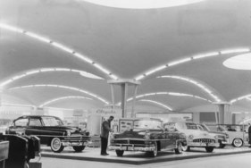Chrysler (1953) - Internationale Automobilausstellung (IAA) in Frankfurt 1953 - Die neue Halle 17