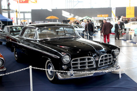 Chrysler 300 B (1956) - mit 354 cui Hemi Dual Quad V8 und 355 PS, eines von zwei bekannten Fahrzeugen in Deutschland - an der Retro Classics Stuttgart 2013
