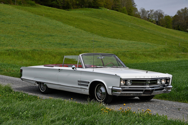 Chrysler 300 Convertible (1966) - offered as lot 180 at the Oldtimer Galerie Toffen auction on October 16, 2021