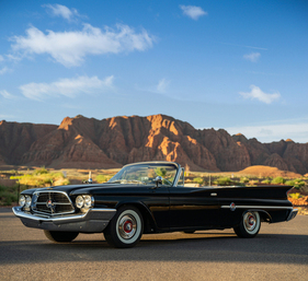 Chrysler 300F Convertible (1960) - Lot 238 an der RM/Sotheby's Hershey Versteigerung vom 4./5. Oktober 2023