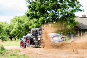 Chrysler 75 (1929) - Tag 24 - Smolensk - Minsk - Rallye Peking-Paris 2016