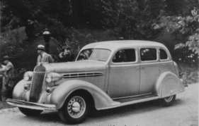 Chrysler 8 Zylinder Airstream (1934) - weniger extreme Version der aerodynamischen Gestaltung
