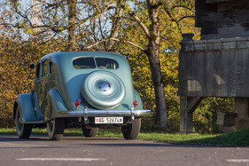 Chrysler Airflow C1 (1935) - ausstehende Kotflügel waren damals noch nicht wegzudenken