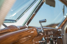 Chrysler Airflow C1 (1935) - hier kann gekurbelt werden