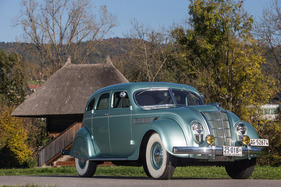 Chrysler Airflow C1 (1935) - hohe Gürtellinie