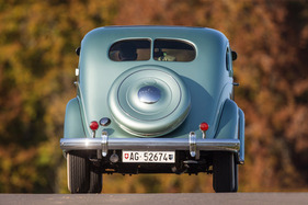 Chrysler Airflow C1 (1935) - schneller als die weniger aerodynamischen Konkurrenzfahrzeuge Chrysler Airflow C1 (1935) - schneller als die weniger aerodynamischen Konkurrenzfahrzeuge