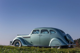 Chrysler Airflow C1 (1935) - verschalte Räder hinten