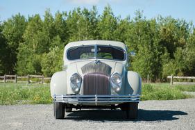 Chrysler Airflow Eight Sedan (1934) - als Lot 117 an der RM Auction Motor City vom 26. Juli 2014
