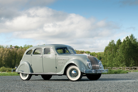 Chrysler Airflow Eight Sedan (1934) - als Lot 117 an der RM Auction Motor City vom 26. Juli 2014