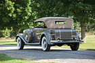 Chrysler CL Imperial Dual-Windshield Phaeton by LeBaron (1933) - als Lot 258 an der RM Auction Hershey vom 9./10. Oktober 2014