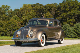 Chrysler Imperial Airflow Series C-10 Sedan (1936) - als Lot 111 an der Bonhams "The Audrain Concours" Versteigerung 2024