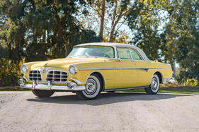 Chrysler Imperial Newport Hard Top (1955) - als Lot 111 angeboten an der Bonhams Scottsdale Versteigerung am 27. Januar 2023