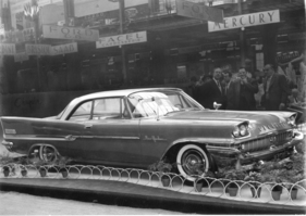Chrysler New Yorker (1957) - opulentes Coupé am Pariser Autosalon 1957