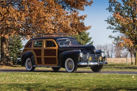 Chrysler Royal Town and Country Six-Passenger 'Barrelback' Station Wagon (1941) - as lot 232 at the RM auction in Arizona on January 15/16, 2015