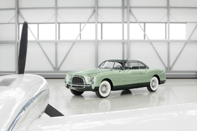 Chrysler Special Coupé by Ghia (1953) - als Lot 213 angeboten an der RM/Sotheby's Versteigerung "Driven by Disruption" in New York am 10. Dezember 2015