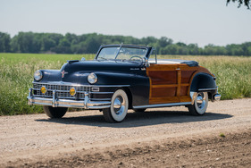 Chrysler Town and Country Convertible (1947) - als Lot 214 an der RM/Sotheby's Monterey Versteigerung am 19. August 2022