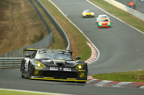 Chrysler Viper GT3-R (2006) am ersten VLN-Rennen der Saison von 2019 (65. ADAC Westfalenfahrt) am Nürburgring