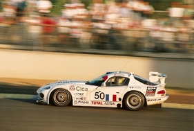 Chrysler Viper GTS-R (1996) - Le Mans 1996 - Die Viper #50 vom Viper Team Oreca erreichte den 13. Platz innerhalb der GT1 Klasse - keine Chance gegen die starke Konkurrenz mit Porsche 911 GT1 und McLaren F1 GTR