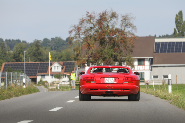 Image: Chrysler Viper RT/10 (1994) - wide and with V10 engine - Fantastic Plastic and Triumph Day 2025