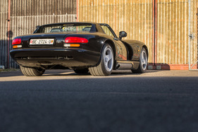 Chrysler Viper RT/10 (1995) - die erste Exemplare waren alle rot, weitere Farben kamen erst später dazu
