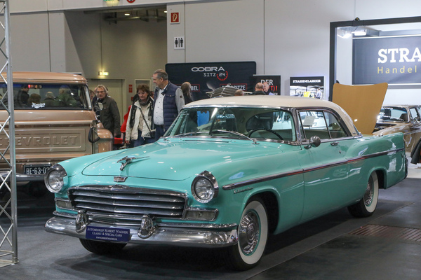 Chrysler Windsor Nassau Coupé (1956) - zu haben für EUR 37'900 - Bremen Classic Motorshow 2023