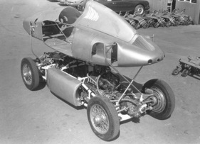 Cisitalia 360 (1947) - Abgehobene Karosserie von hinten - Bild um 1970 aufgenommen